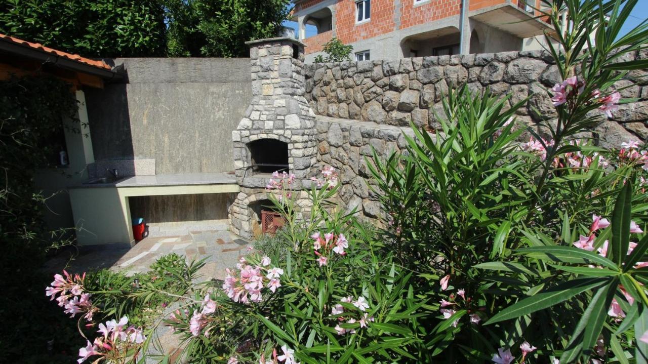 Apartments Grahovac Malinska Exterior photo